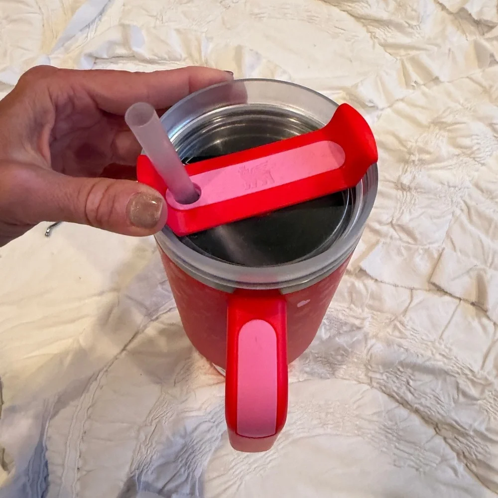 NWT new Stanley target valentines Heart Pattern Red Tumbler quencher 40 oz red - Picture 4 of 11